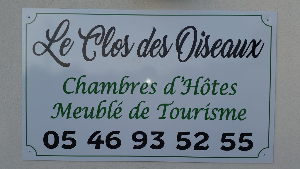 Le Clos Des Oiseaux Saintes Exterior photo